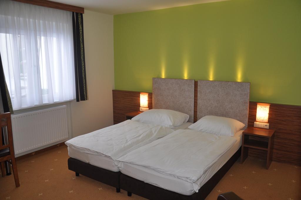Gasthof Zur Linde Sankt Andrä bei Frauenkirchen Cameră foto